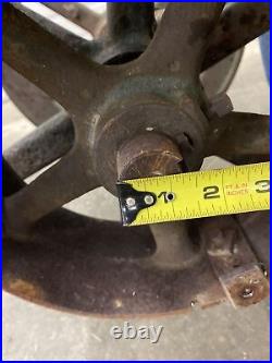 2 HP Root & Vandervoort Flywheels And Crank Shaft Antique Hit & Miss Gas Engine