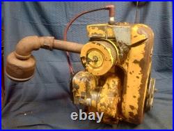 Antique Vintage MECO Wisconsin Cast Iron Horizontal Shaft Engine. Fires On Spray