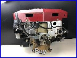 Briggs And Stratton 20 HP TWIN CYLINDER OPPOSING VERTICAL Shaft ENGINE