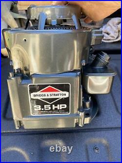 Briggs Vintage Nos 3.5hp Vertical Shaft Engine