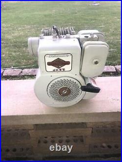 Briggs Vintage Nos 3.5hp Vertical Shaft Engine With PTO