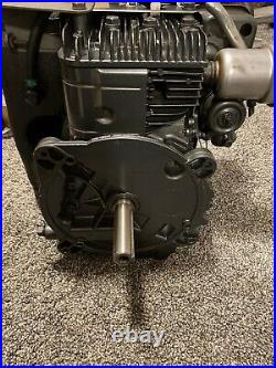 Briggs Vintage Nos 8hp Vertical Shaft Engine