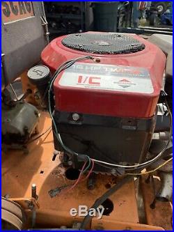 Briggs and Stratton 16hp Opposed Twin Vertical Shaft Engine Motor