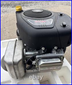 Genuine OEM BRIGGS & STRATTON ENGINE 31R877-0020-B1 1 Vert Shaft Old Stock NOS