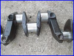 International 300 U Tractor main gas engine motor crank shaft crankshaft + gear