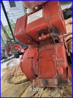 VINTAGE BRIGGS & STRATTON 8hp OLD Gas ENGINE Snowblower Motor Side shaft 1979